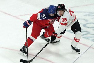 Šimkovo poznání po Kanadě: Ne o jednu nebo o dvě. Bylo to hned o pět úrovní jinde než extraliga - Sport.cz